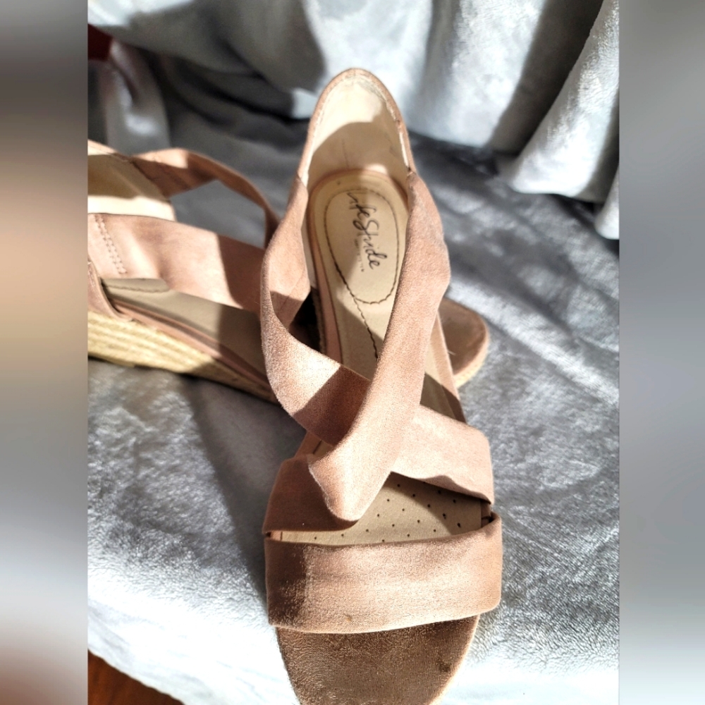 🚨REDUCED!! Strapy Sandals
